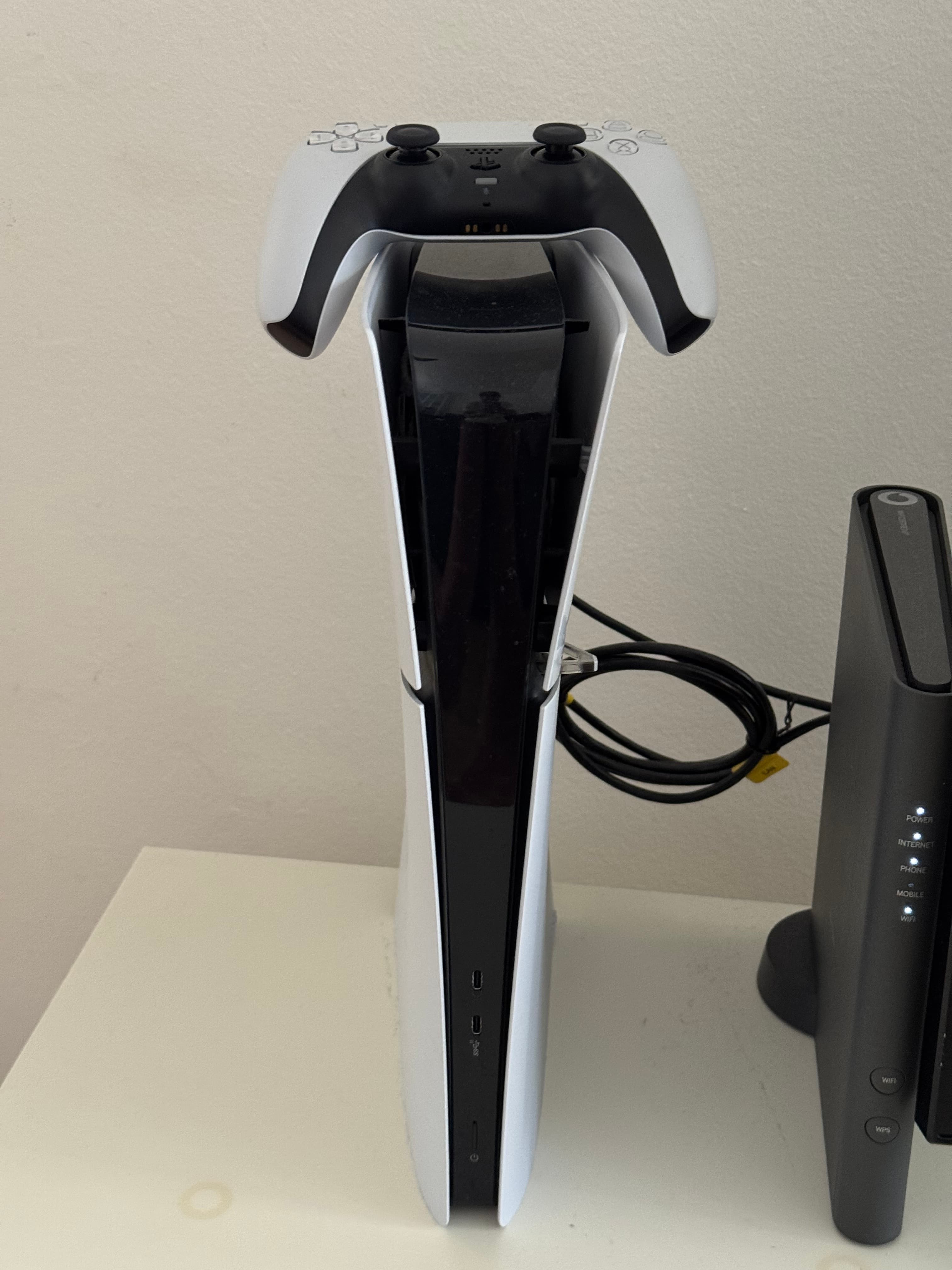 PlayStation 5 Slim - Digital 2