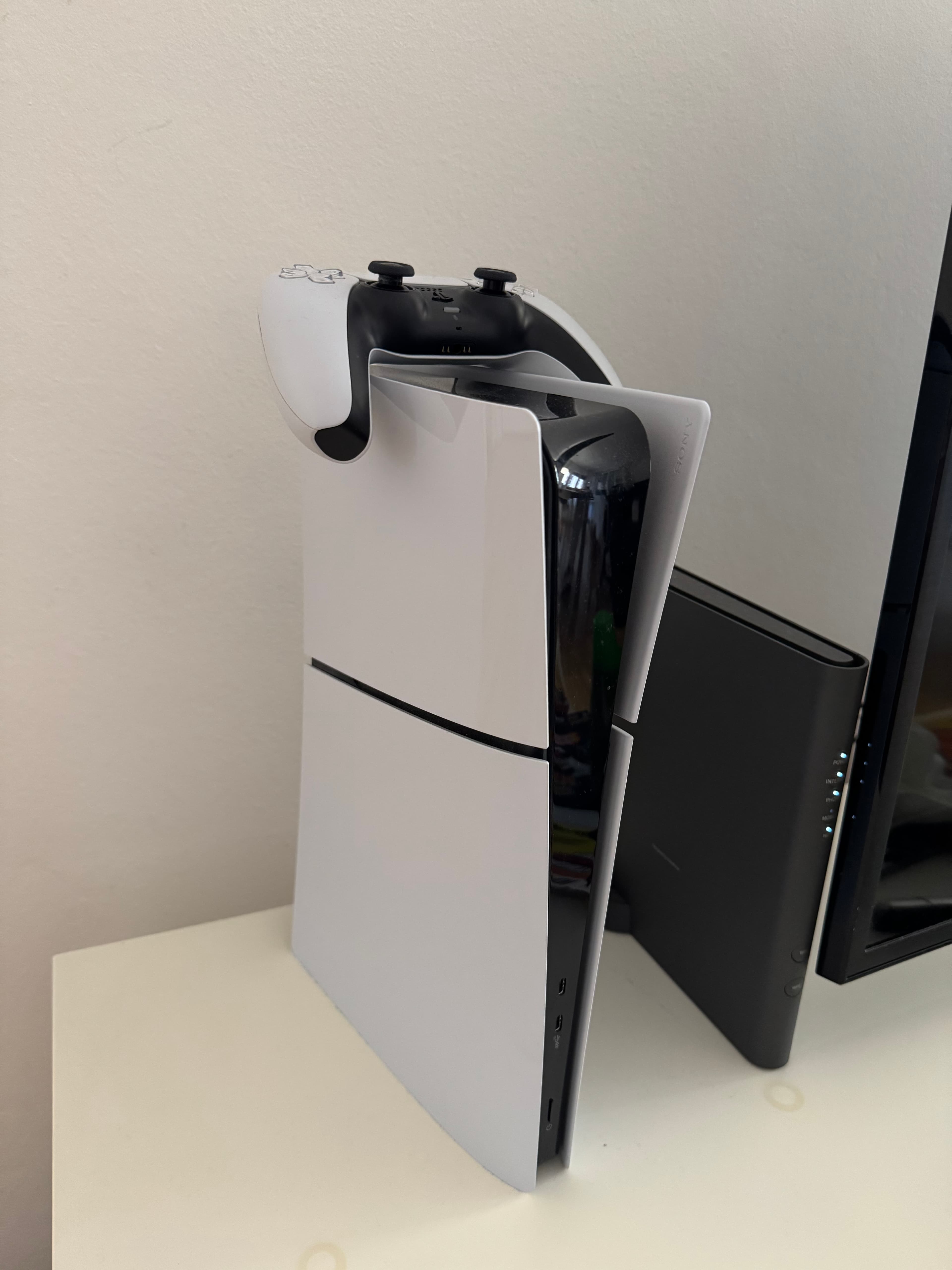 PlayStation 5 Slim - Digital 4