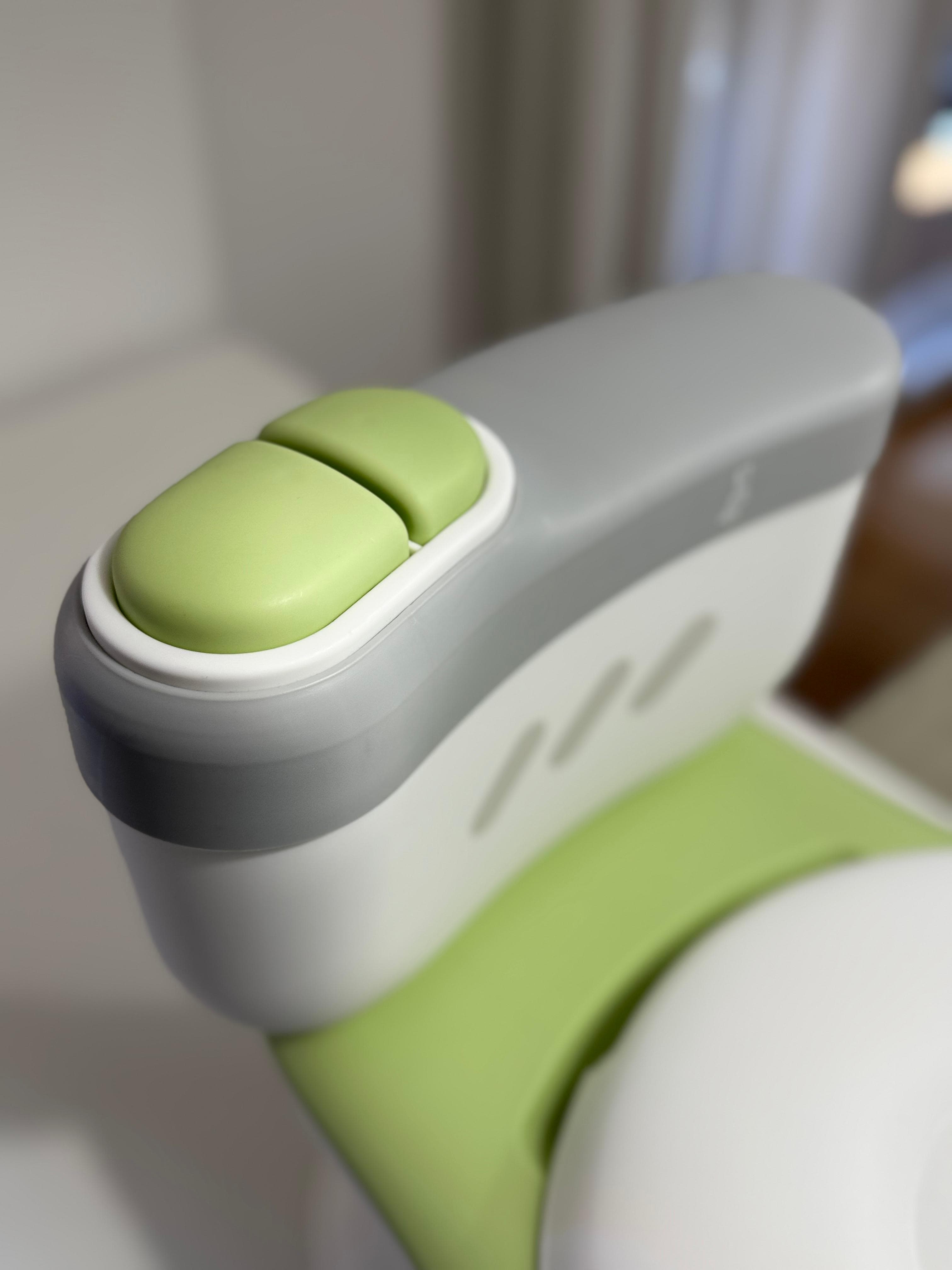 Troninho Infantil com Som e Descarga – Penico Educativo Antiderrapante com Música e Reservatório Removível